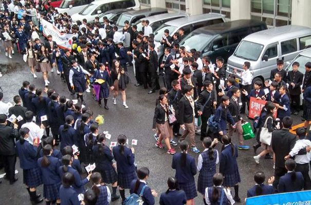 麗水情報科学高の生徒たちが唐津商業を訪問しました